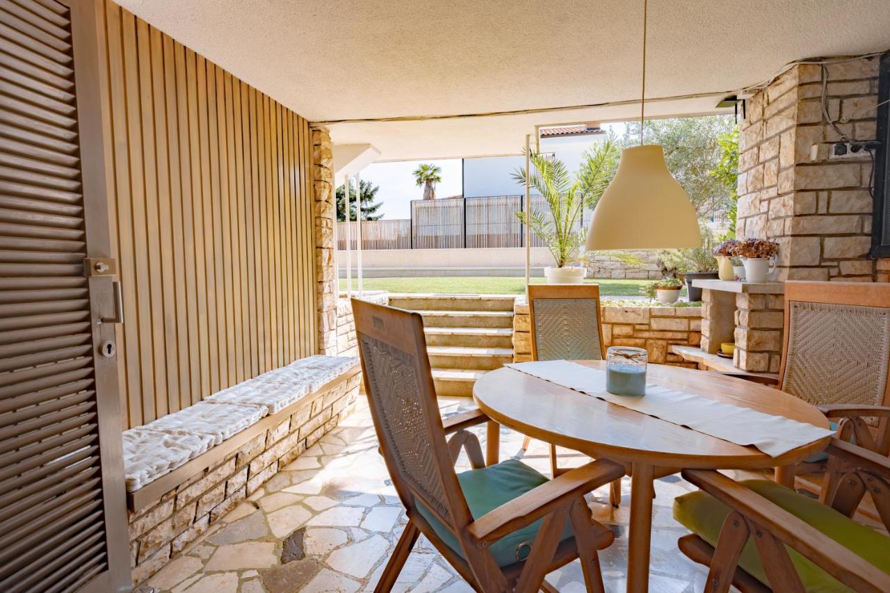 Residence Pecek Novigrad Istria Exterior foto